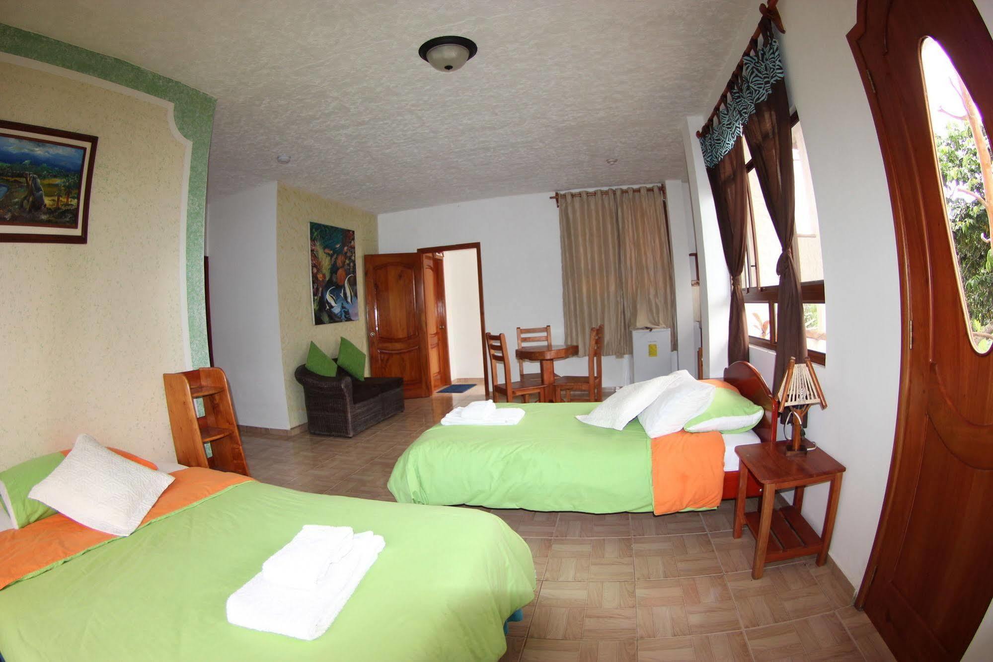 Hotel Twin Galapagos Puerto Ayora  Eksteriør billede